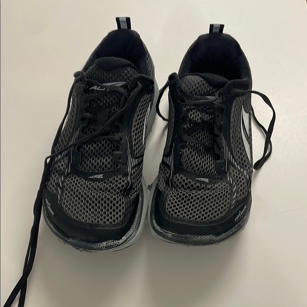 Altra Paradigm 3 Men’s Zero Drop Charcoal and Black Road Running Shoes